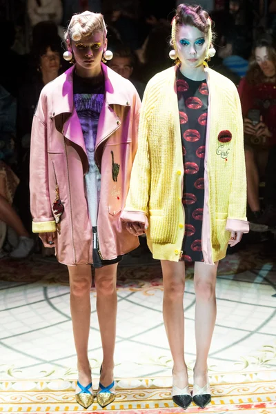 Look 13